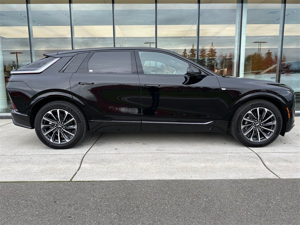 2025 Cadillac LYRIQ Sport