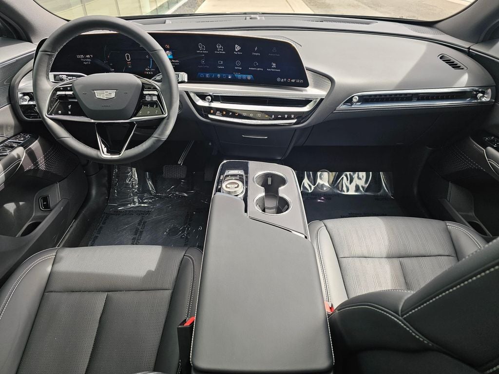 2025 Cadillac LYRIQ Sport