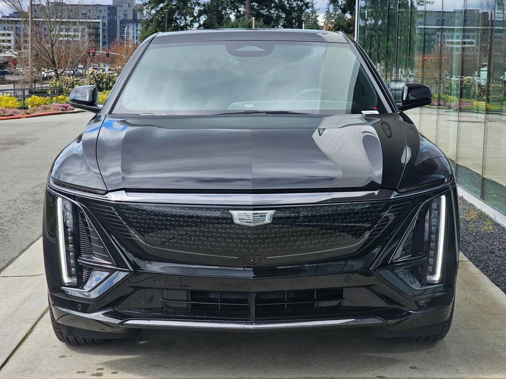 2025 Cadillac LYRIQ Sport