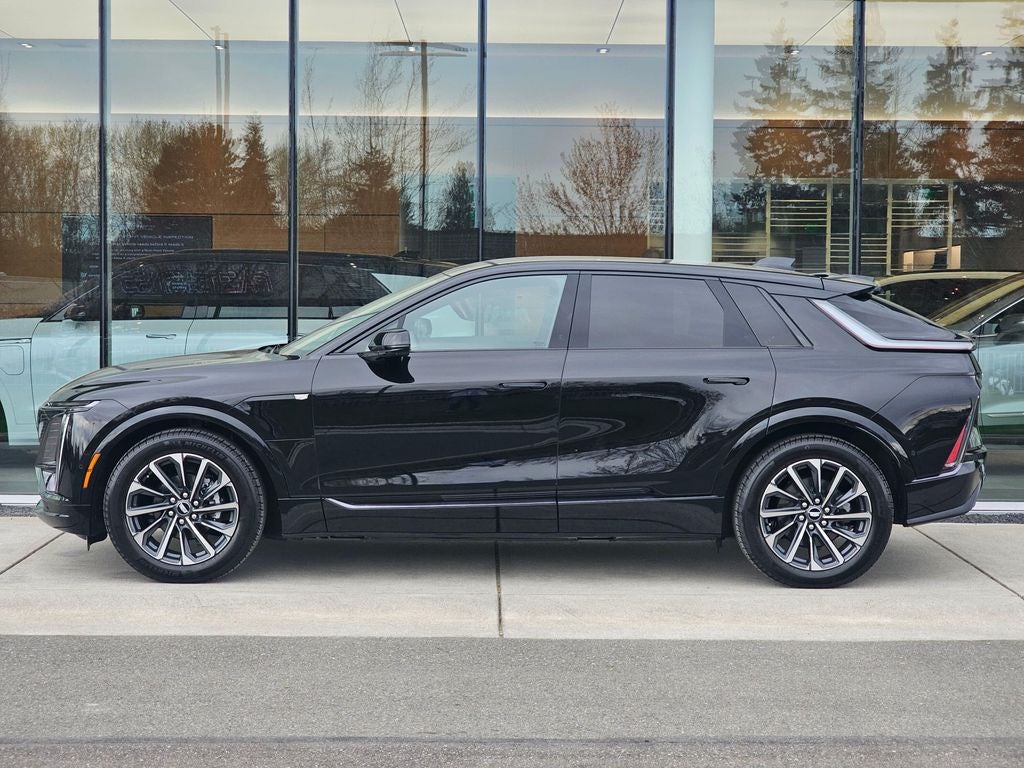 2025 Cadillac LYRIQ Sport
