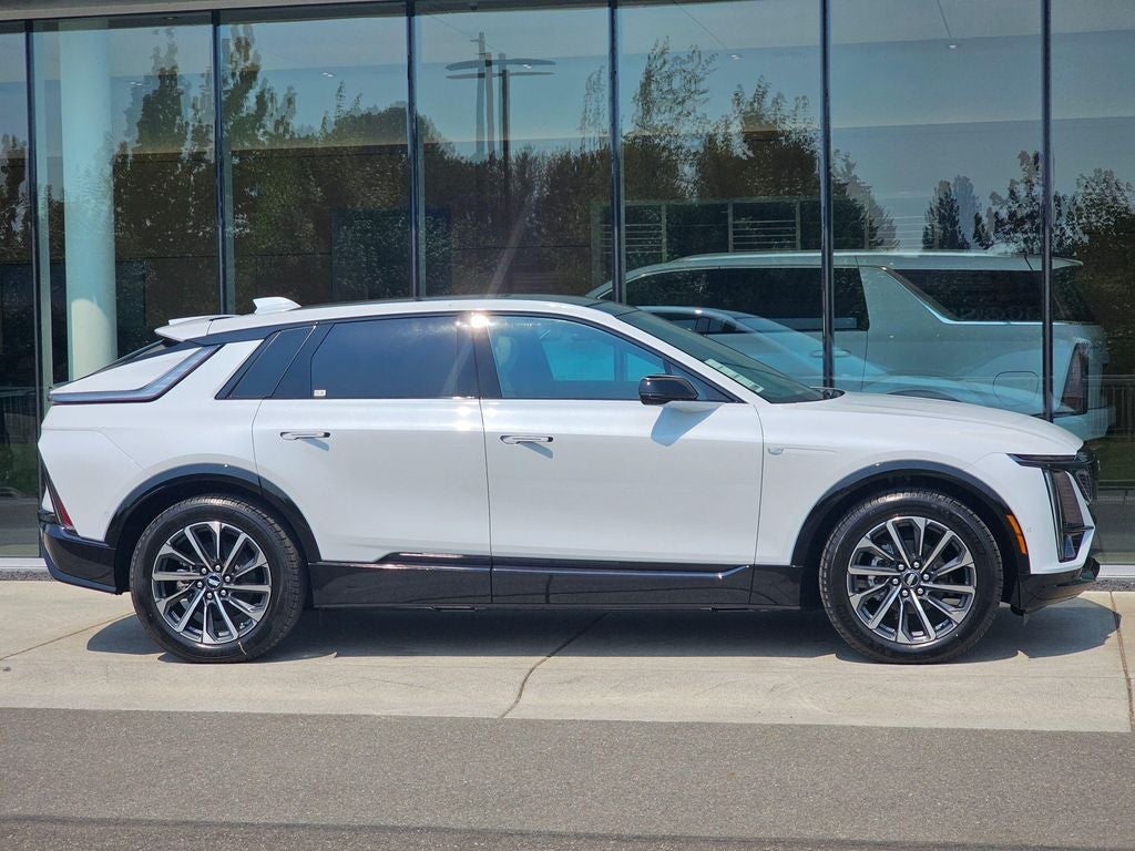 2026 Cadillac LYRIQ Sport