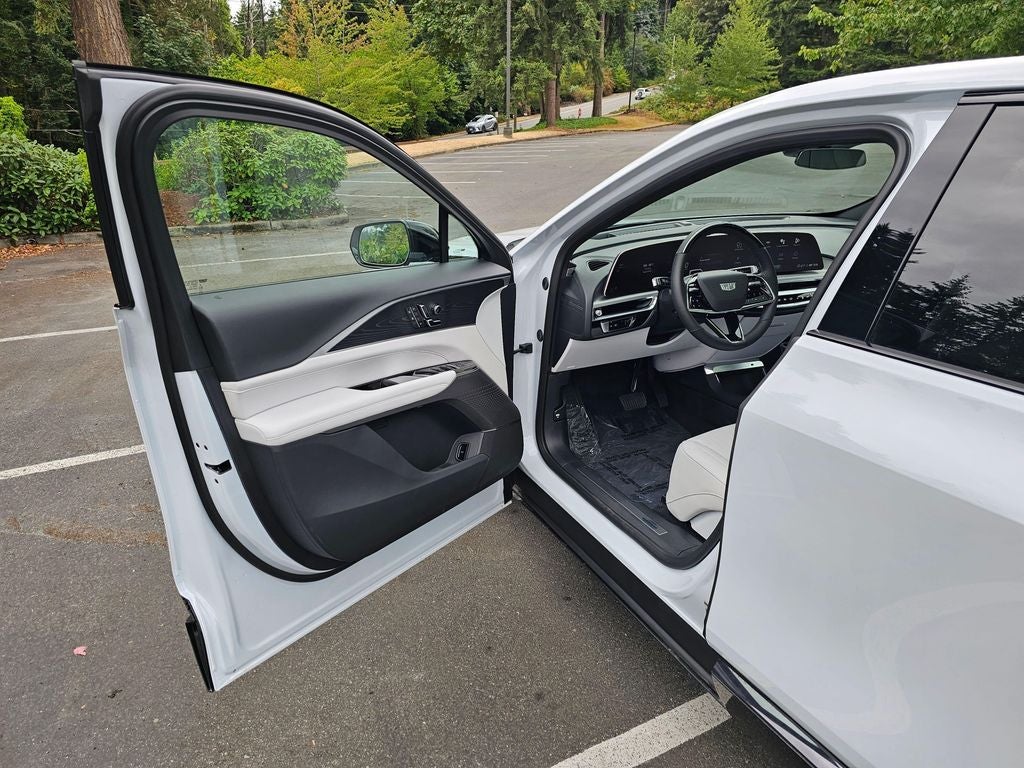 2026 Cadillac LYRIQ Sport