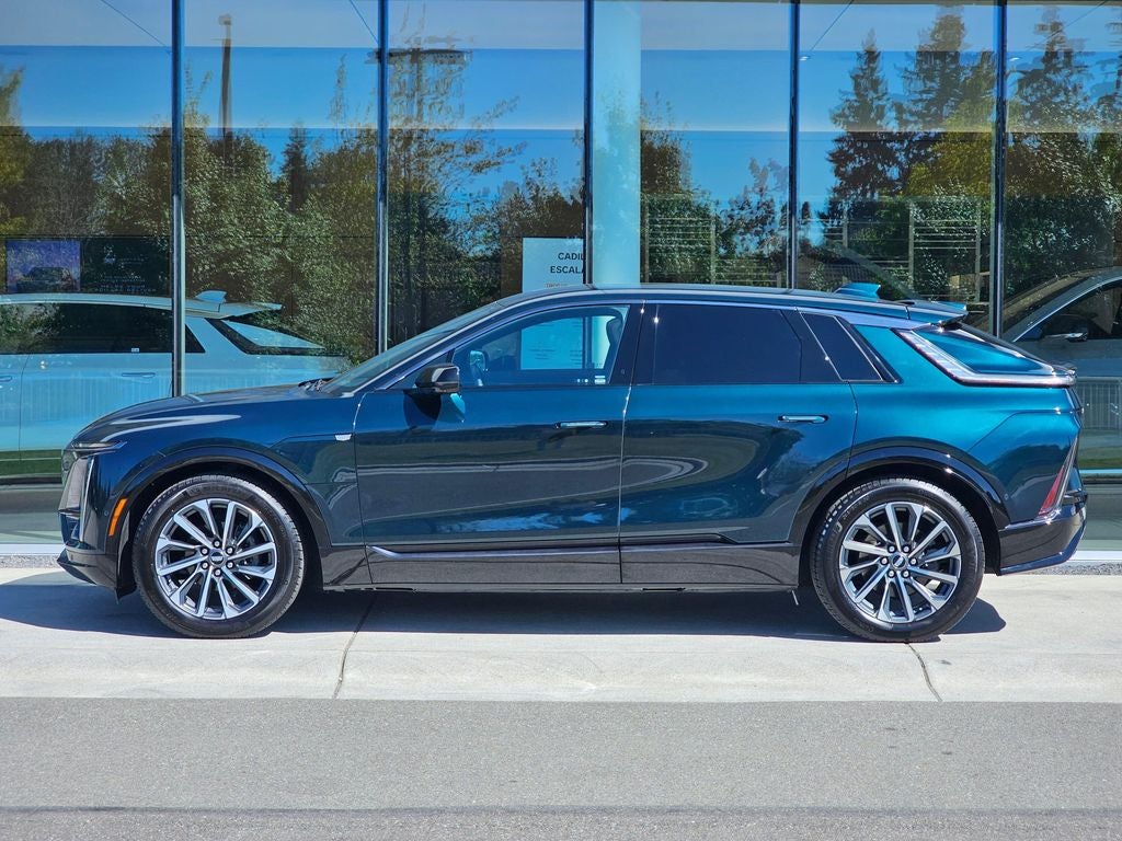 2024 Cadillac LYRIQ Sport