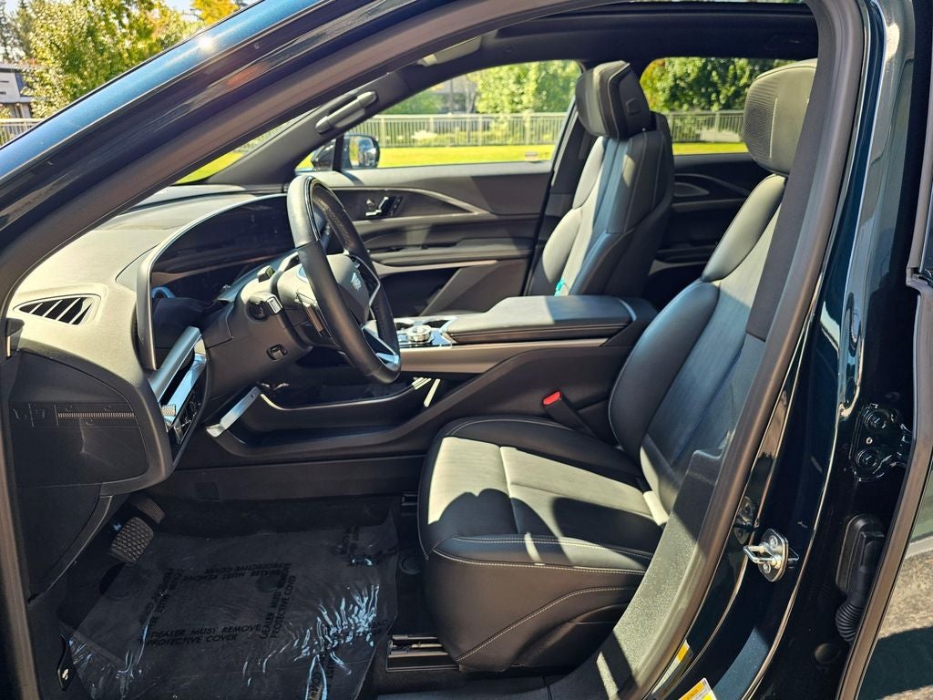2024 Cadillac LYRIQ Sport