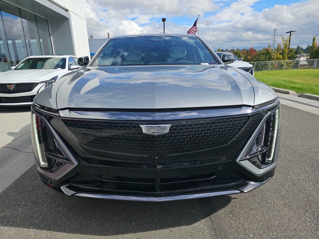 2024 Cadillac LYRIQ Sport