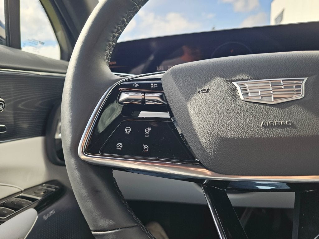2024 Cadillac LYRIQ Sport