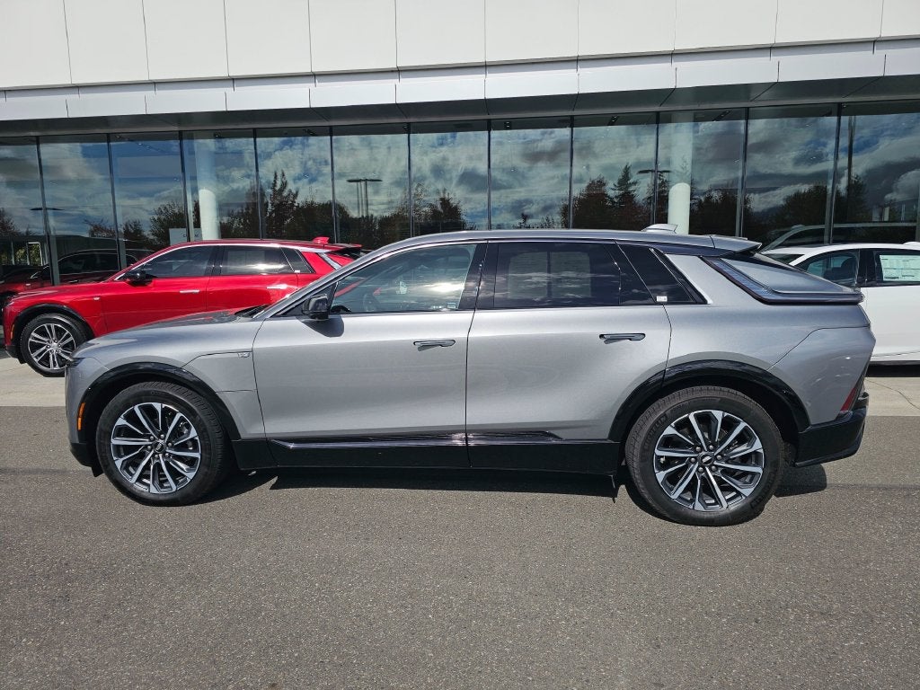 2024 Cadillac LYRIQ Sport