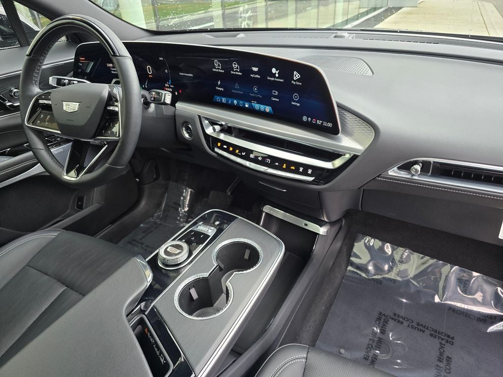 2025 Cadillac LYRIQ Sport