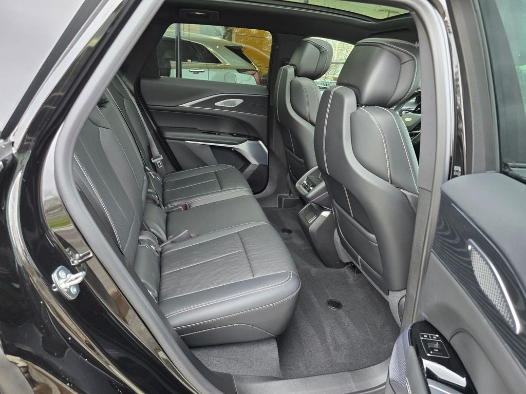 2025 Cadillac LYRIQ Sport