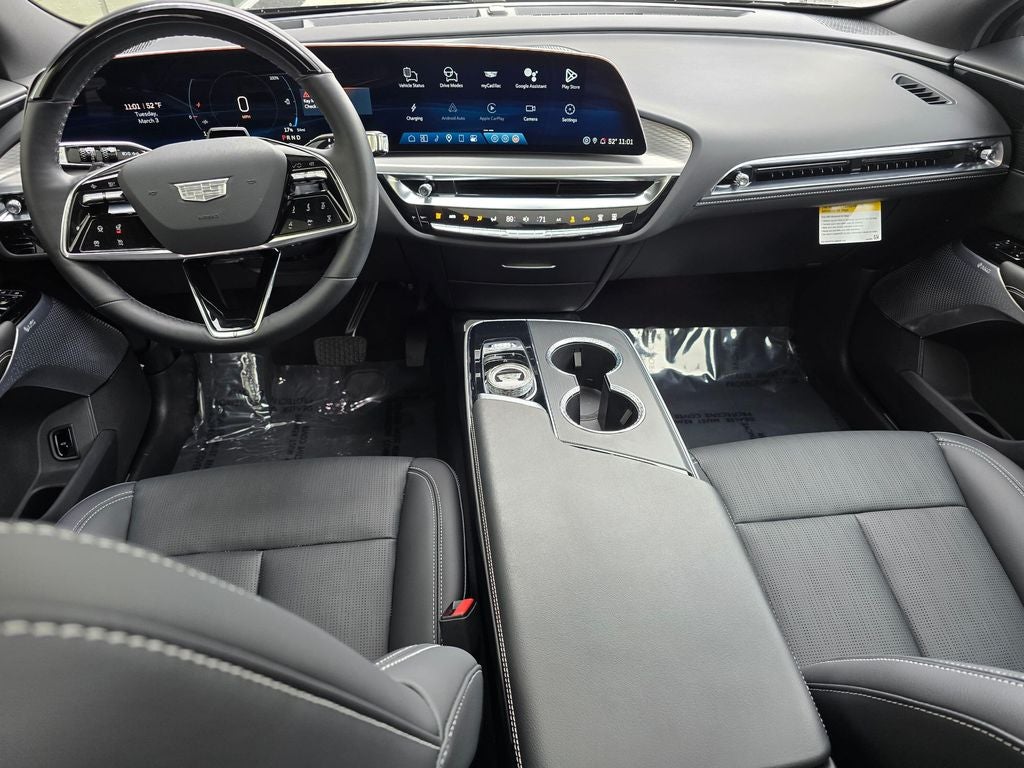 2025 Cadillac LYRIQ Sport