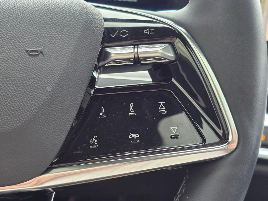 2025 Cadillac LYRIQ Sport