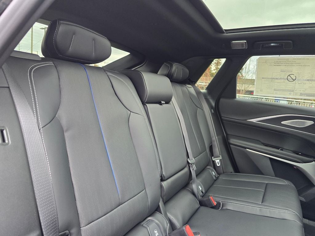 2026 Cadillac LYRIQ Premium Sport