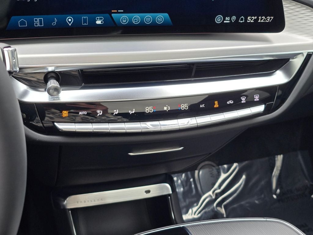 2026 Cadillac LYRIQ Premium Sport