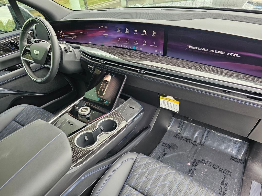 2026 Cadillac ESCALADE IQL Luxury