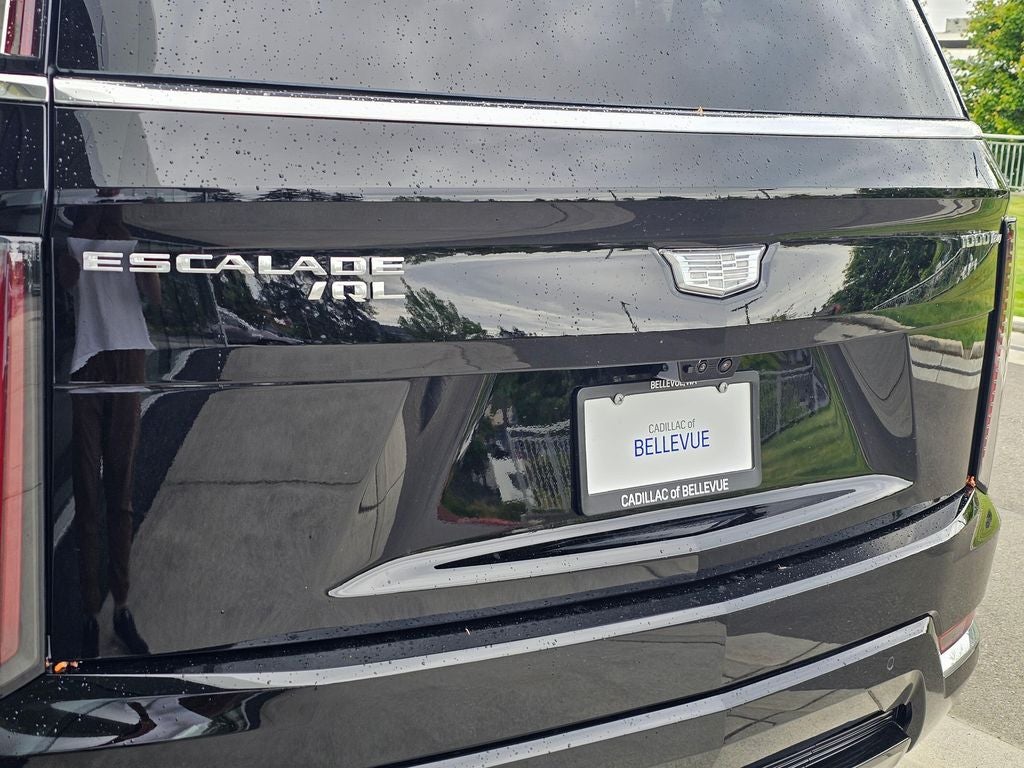 2026 Cadillac ESCALADE IQL Luxury
