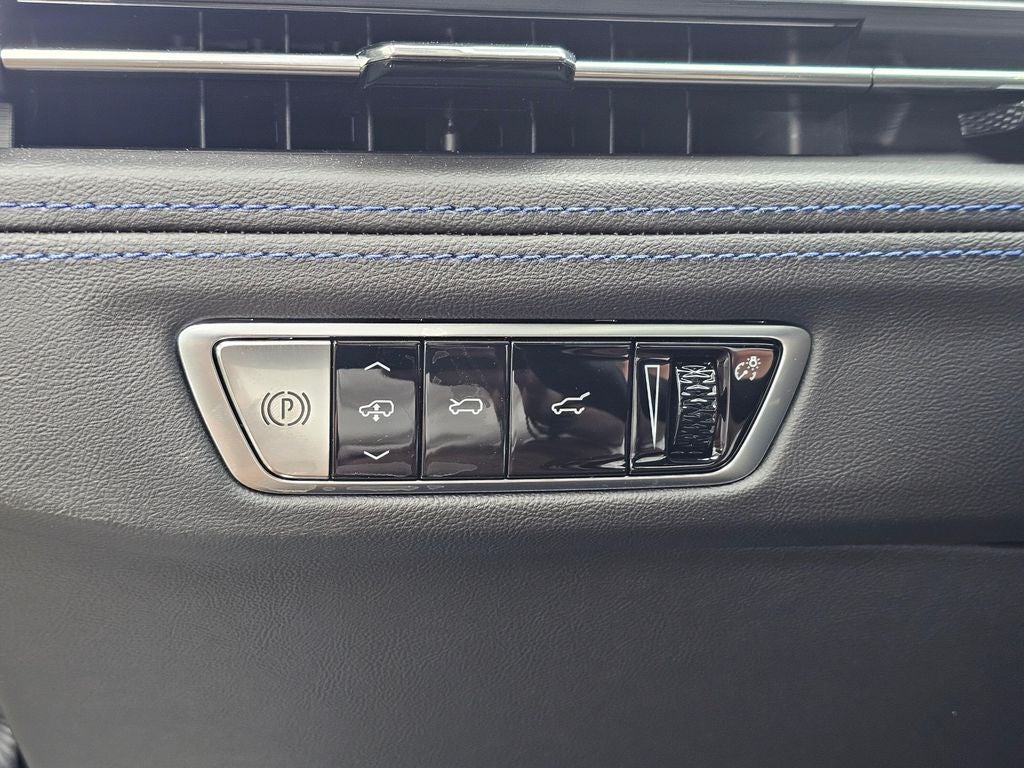 2026 Cadillac ESCALADE IQL Luxury