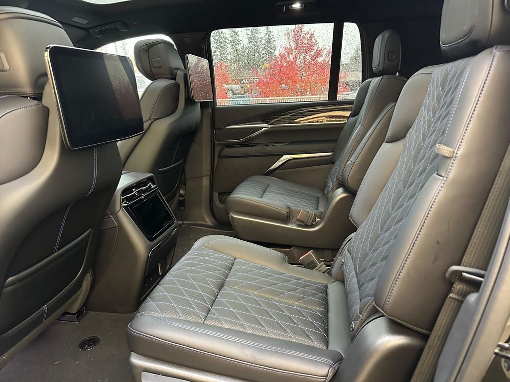 2026 Cadillac ESCALADE IQL Sport