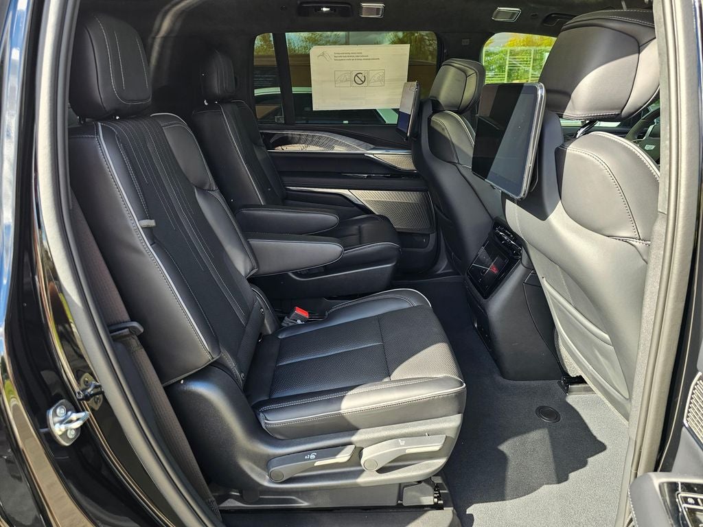 2026 Cadillac ESCALADE IQL Premium Sport
