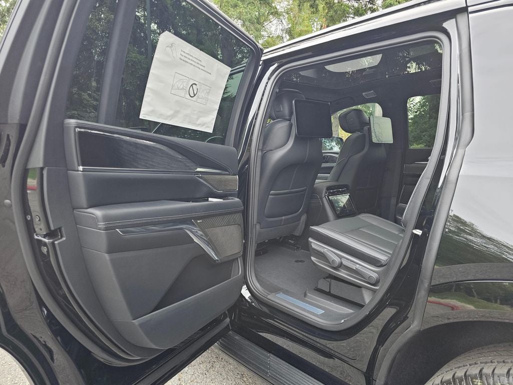 2026 Cadillac ESCALADE IQL Premium Sport