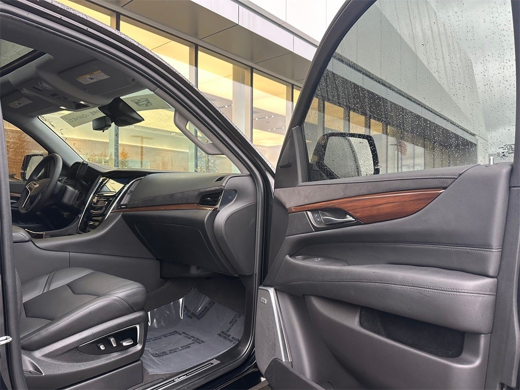 2020 Cadillac Escalade Premium Luxury