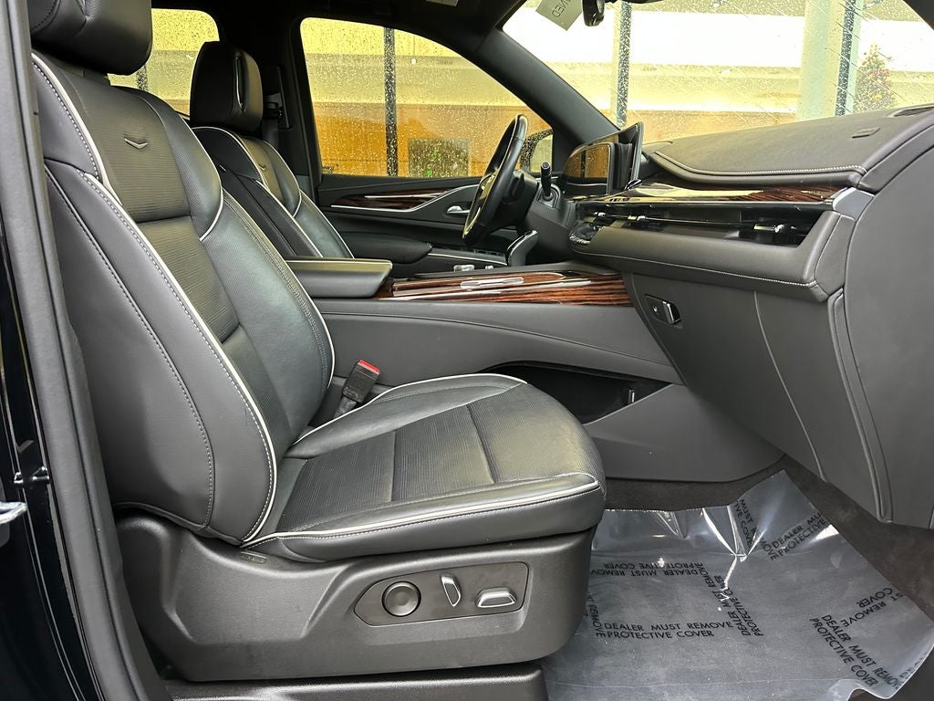 2023 Cadillac Escalade ESV Premium