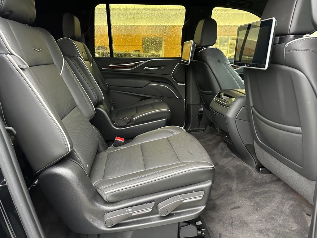 2023 Cadillac Escalade ESV Premium