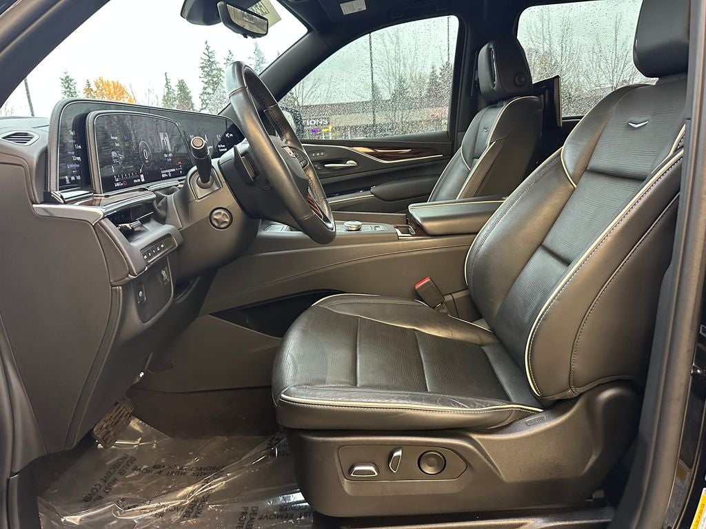 2023 Cadillac Escalade ESV Premium