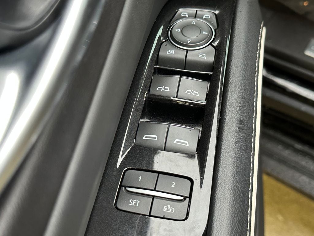 2023 Cadillac Escalade ESV Premium