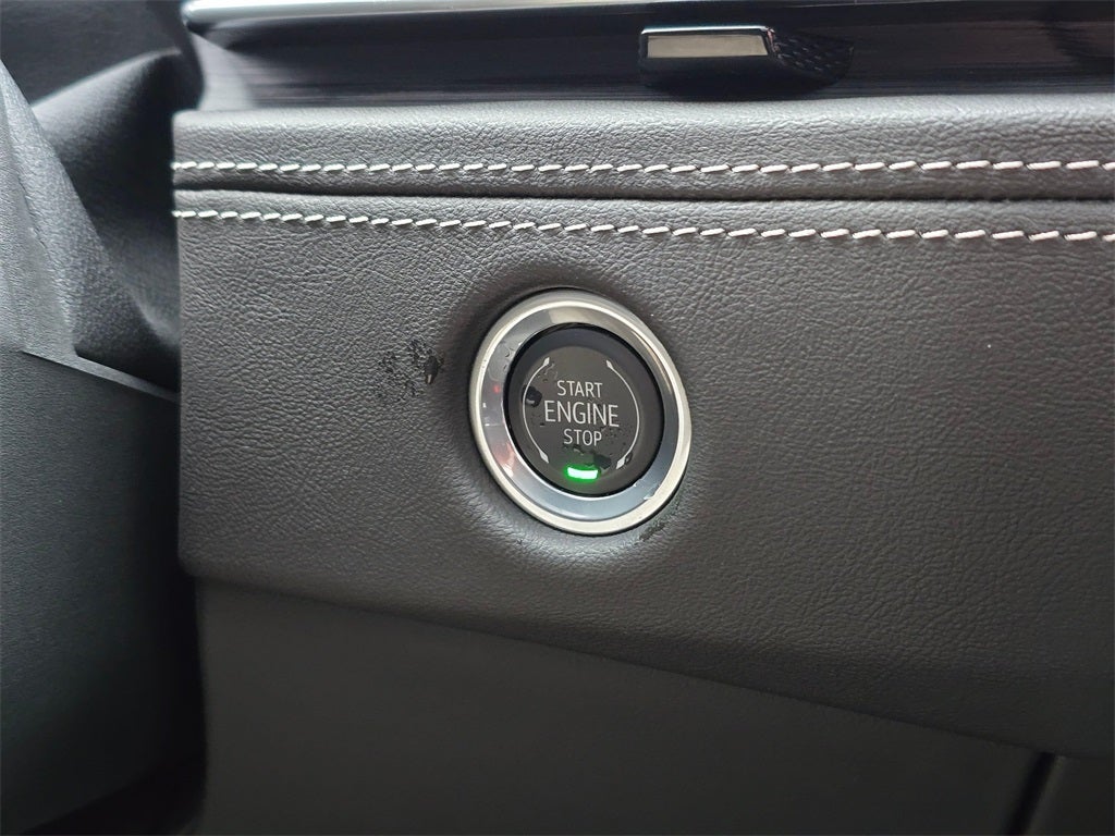 2025 Cadillac Escalade ESV Sport