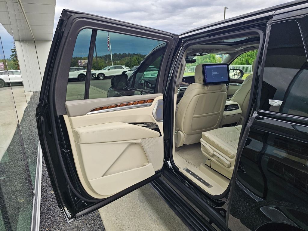 2026 Cadillac Escalade ESV Platinum Edition