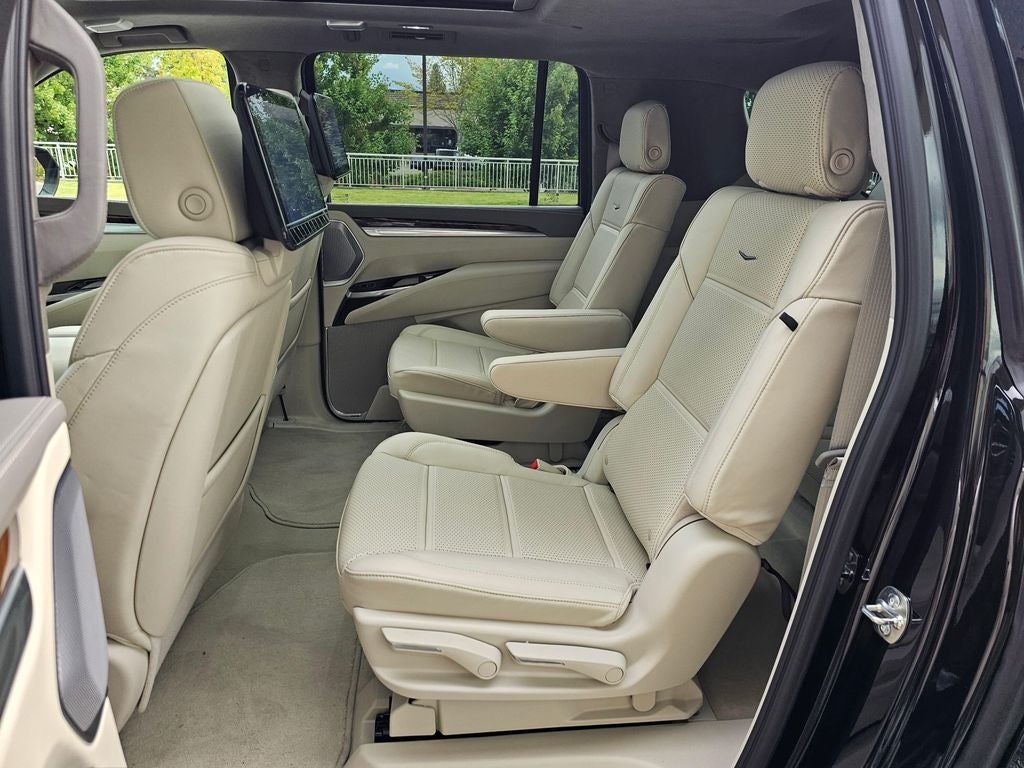 2026 Cadillac Escalade ESV Platinum Edition