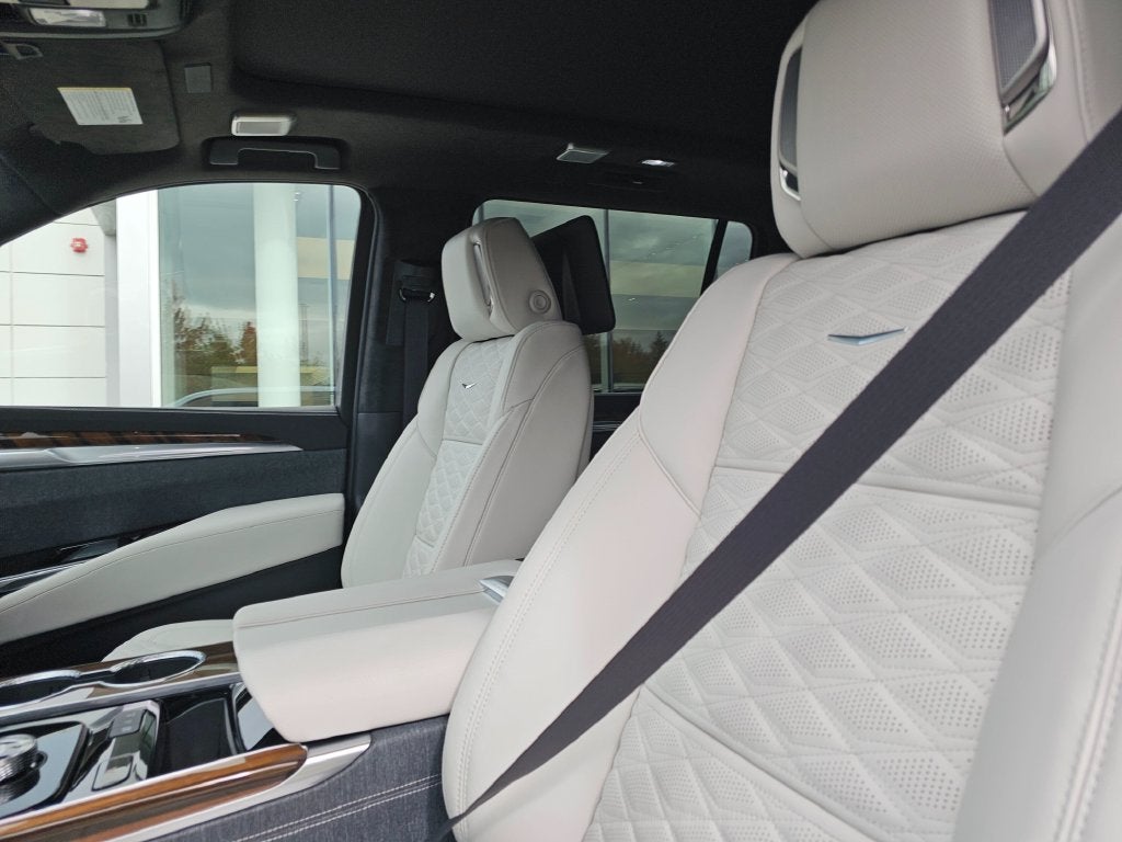 2026 Cadillac Escalade ESV Platinum Edition