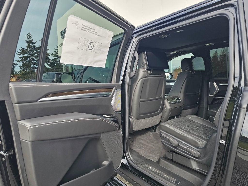 2026 Cadillac Escalade ESV Platinum Edition