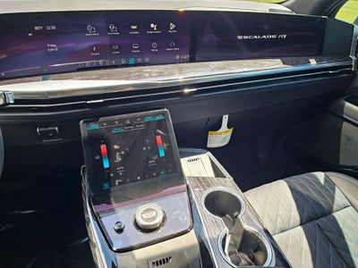 2026 Cadillac ESCALADE IQ Luxury