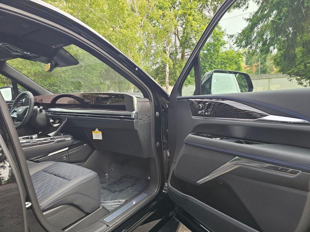 2026 Cadillac ESCALADE IQ Luxury