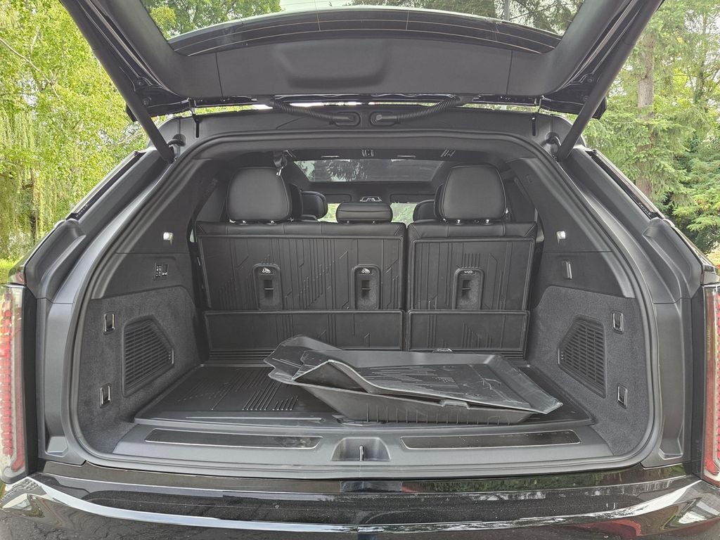 2026 Cadillac ESCALADE IQ Luxury