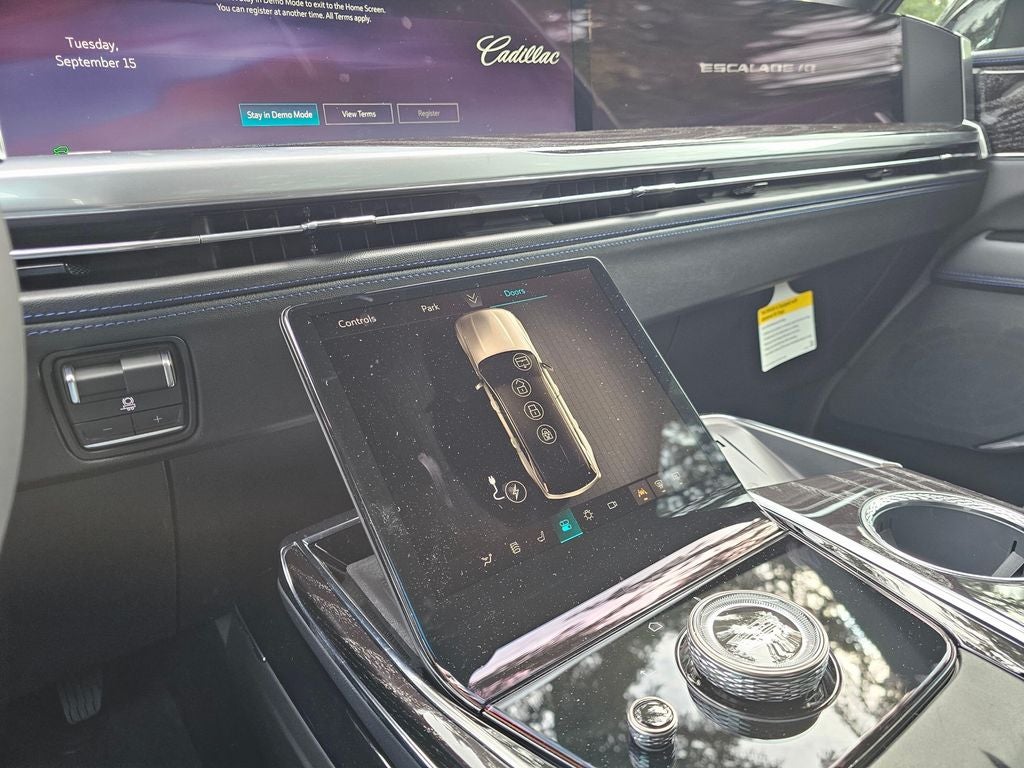 2026 Cadillac ESCALADE IQ Luxury