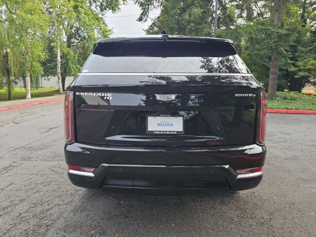 2026 Cadillac ESCALADE IQ Luxury