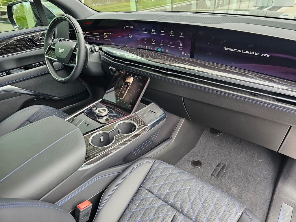 2026 Cadillac ESCALADE IQ Sport