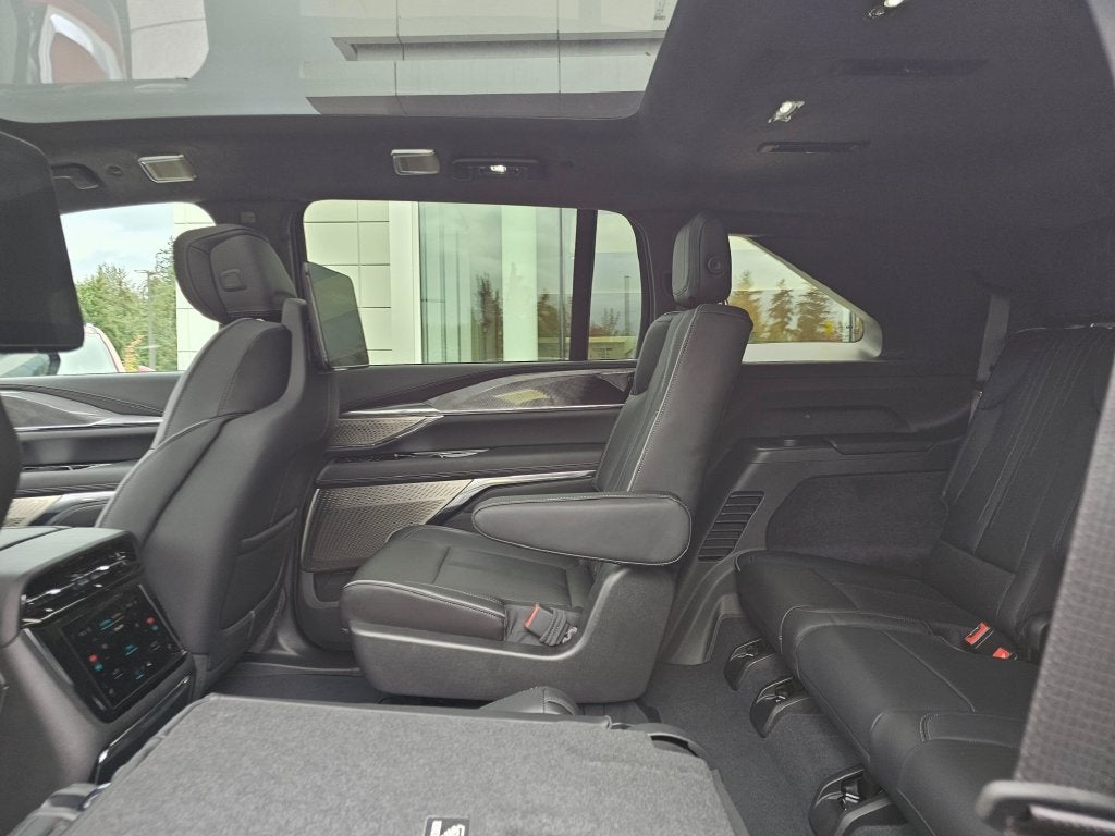 2026 Cadillac ESCALADE IQ Premium Sport