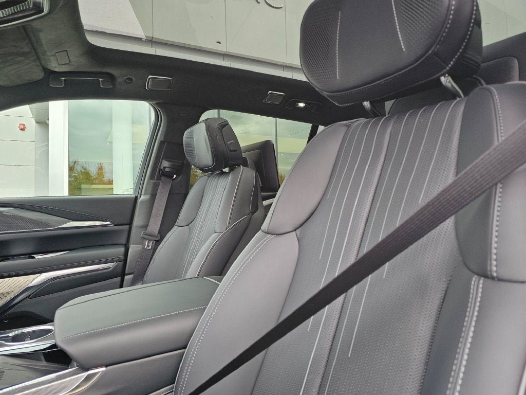 2026 Cadillac ESCALADE IQ Premium Sport
