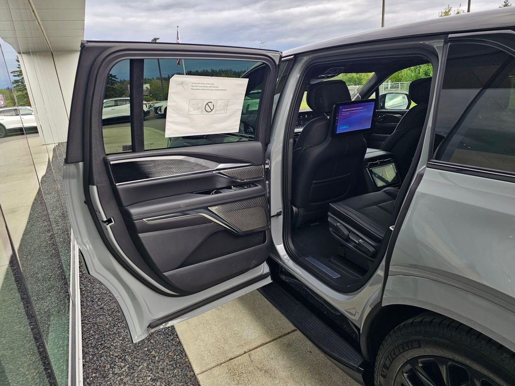 2026 Cadillac ESCALADE IQ Premium Sport