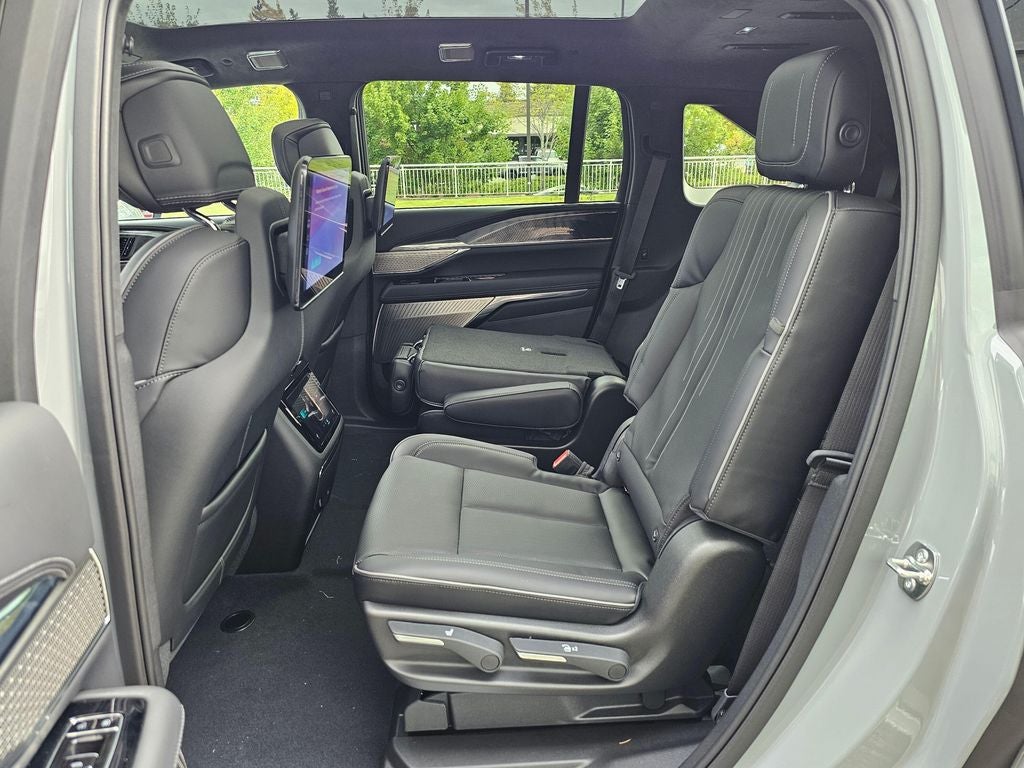 2026 Cadillac ESCALADE IQ Premium Sport