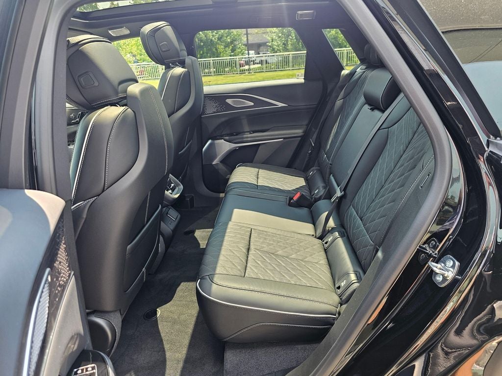 2026 Cadillac LYRIQ V-Series Premium