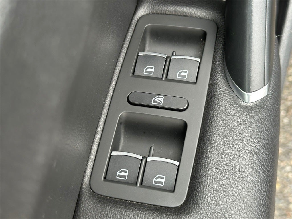 2017 Volkswagen Passat 1.8T SE