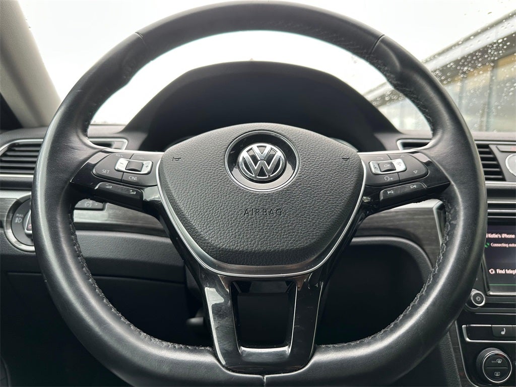 2017 Volkswagen Passat 1.8T SE