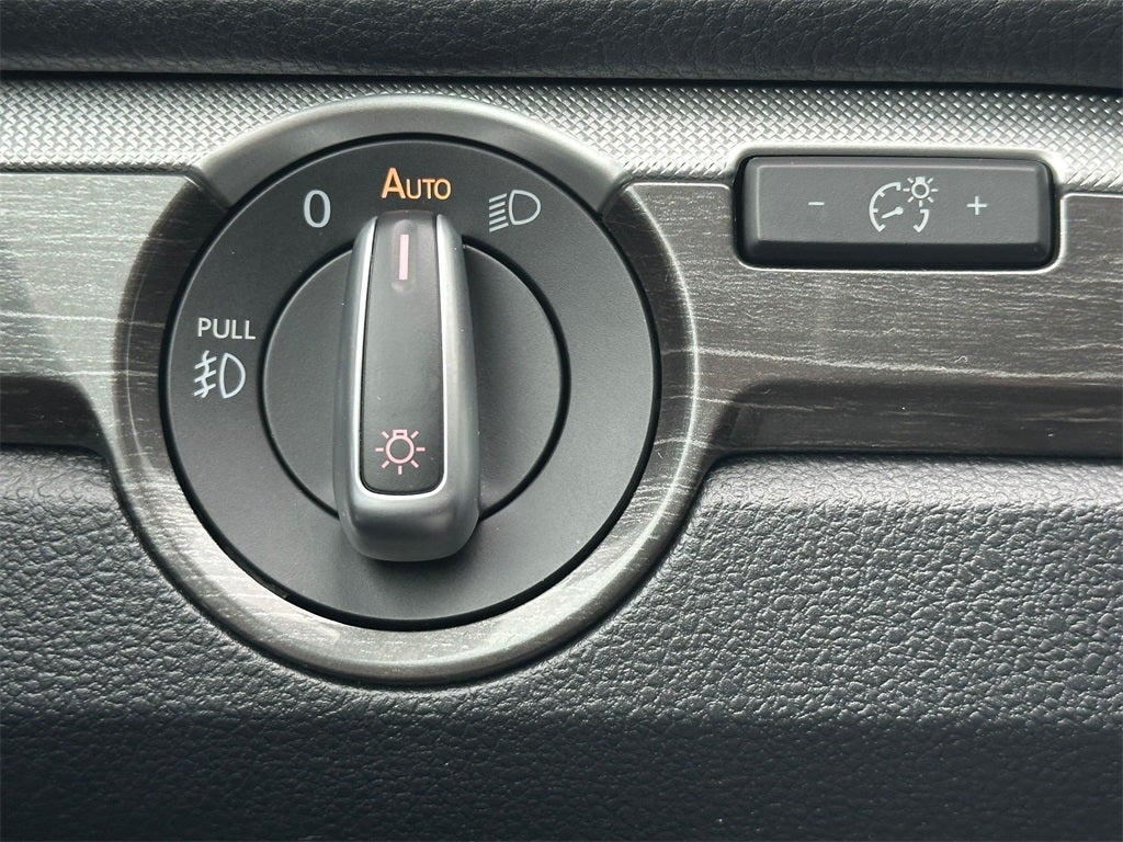 2017 Volkswagen Passat 1.8T SE