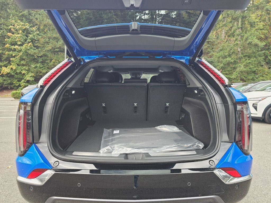 2027 Cadillac OPTIQ Luxury