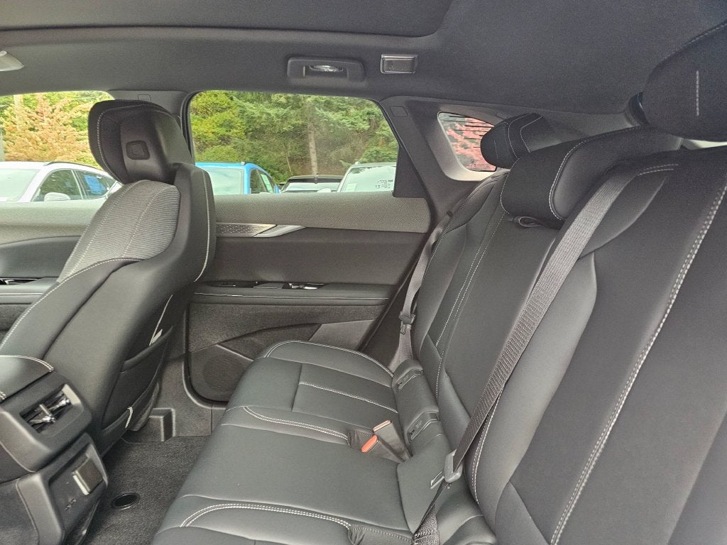 2027 Cadillac OPTIQ Luxury