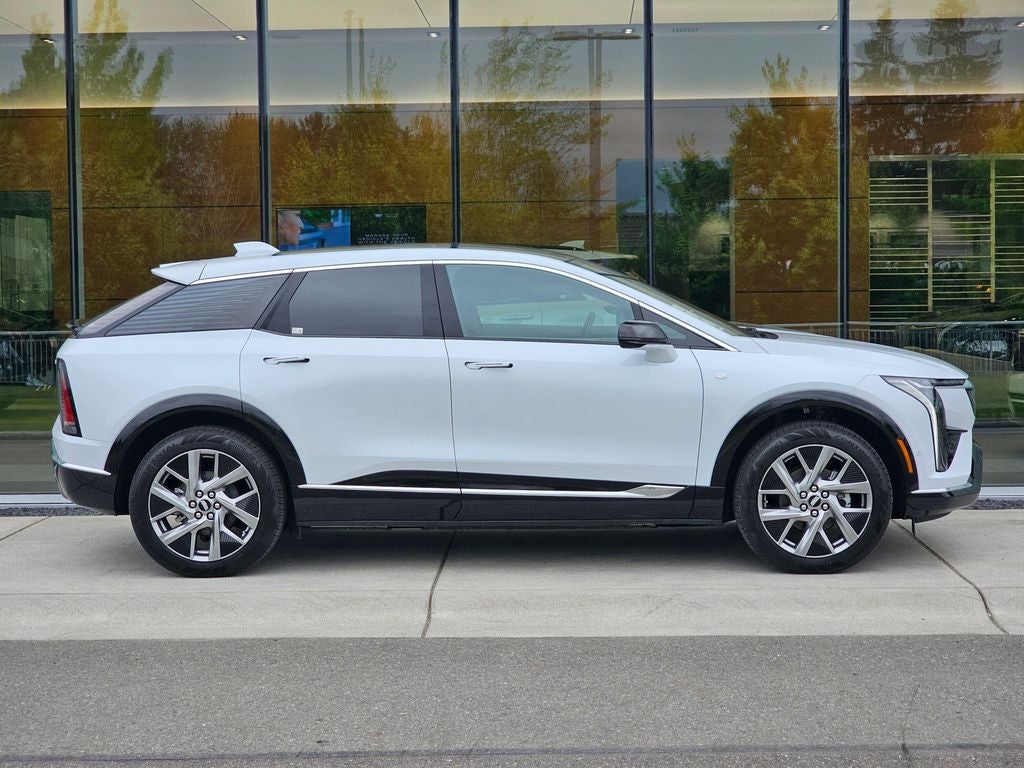 2026 Cadillac OPTIQ Luxury
